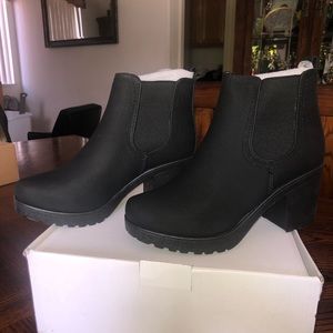 Chunky Cleated Heel Chelsea Boot